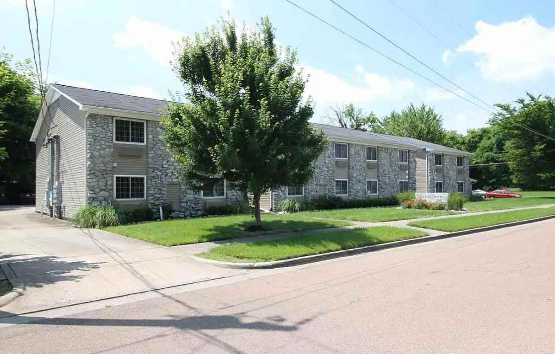 430 Adams St - Photo 2 of 4