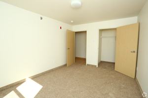 featured image of 705 E Highland Dr