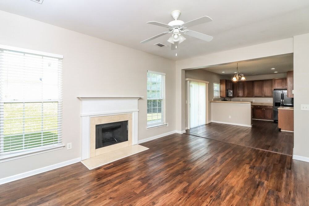1647 Bradmere Ln - Photo 7 of 17