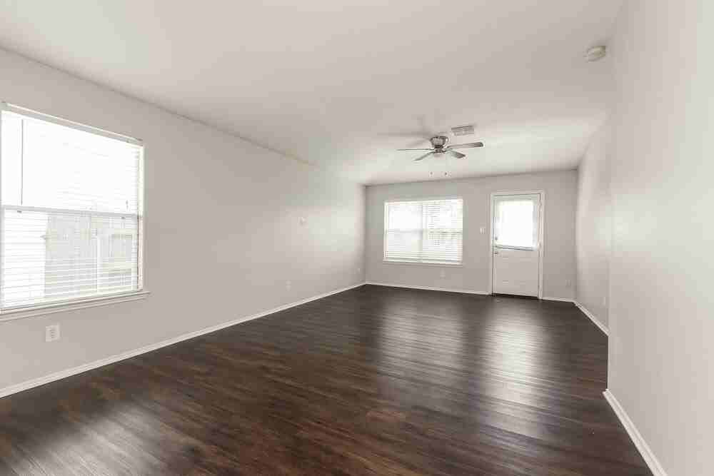1811 Adobe Stone Dr - Photo 3 of 16