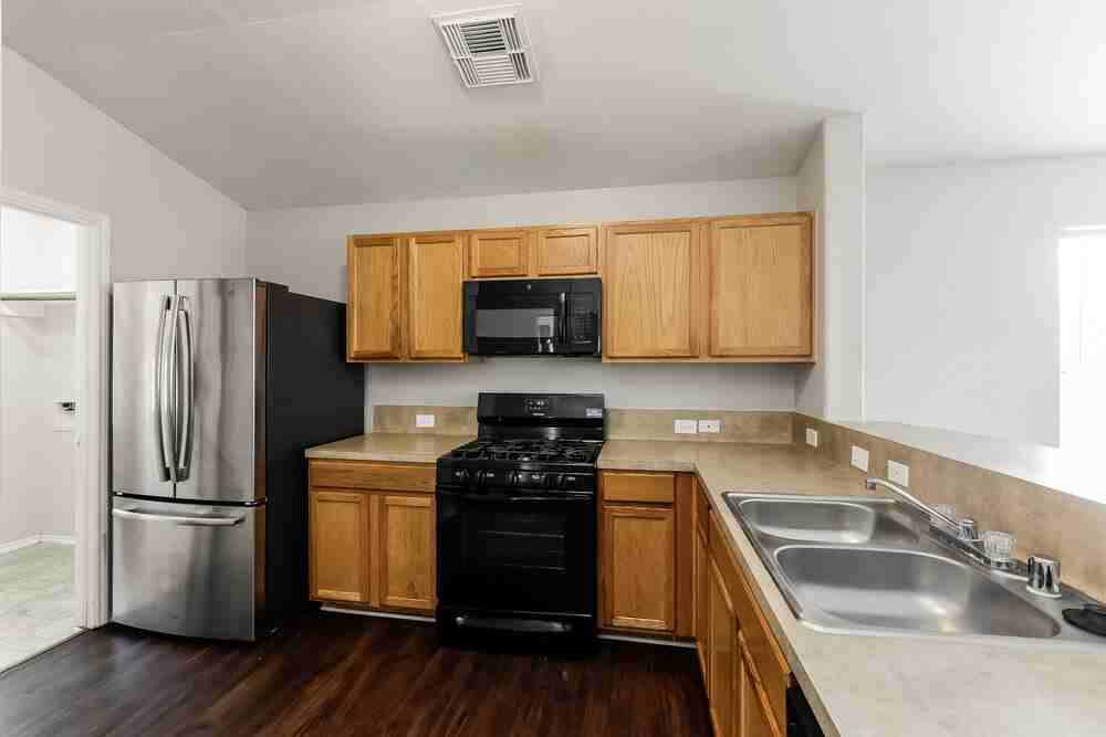 1811 Adobe Stone Dr - Photo 5 of 16