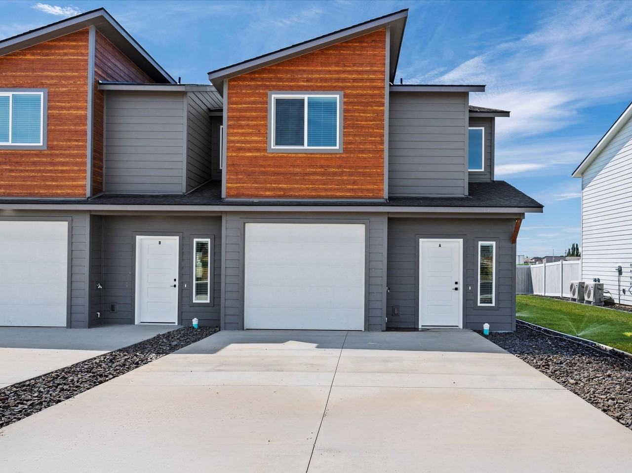 638 G St NE - Photo 2 of 50