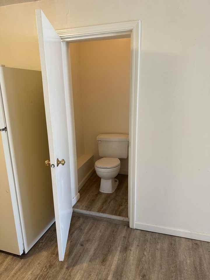 9016 W Jackson St - Photo 7 of 11