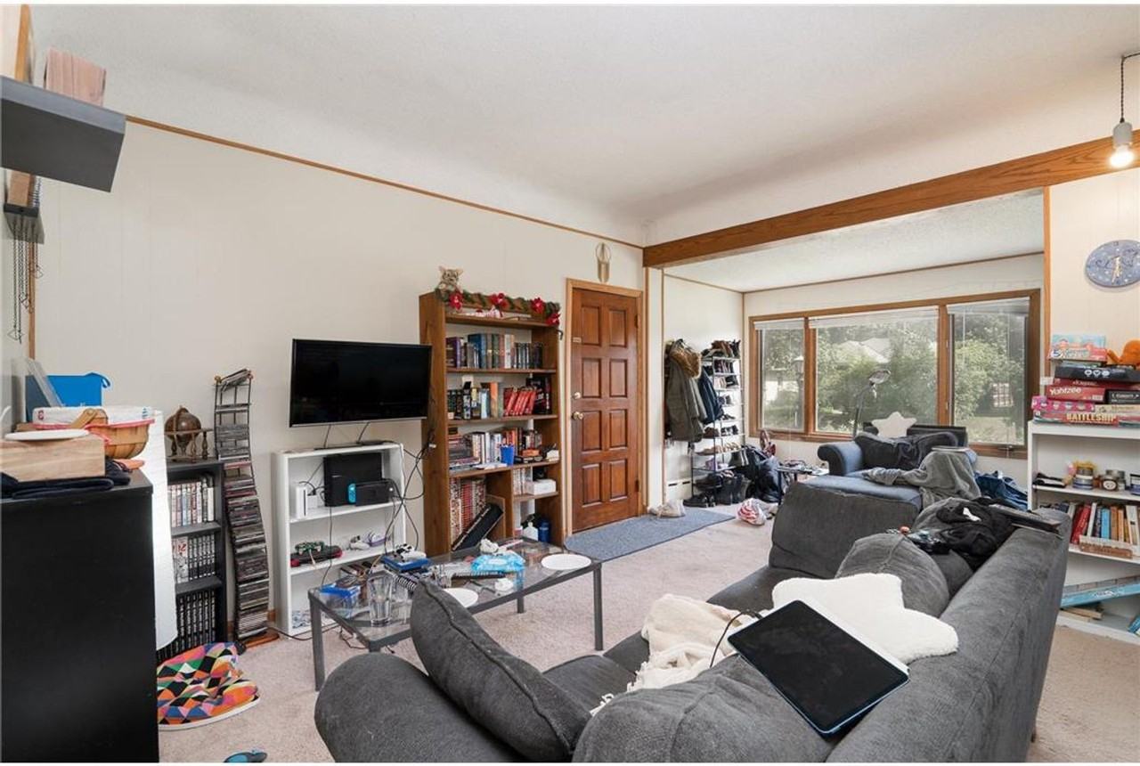 1555 Carroll Ave - Photo 4 of 17