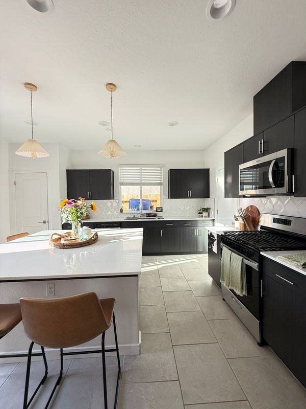 299 Talus Way S - Photo 3 of 14