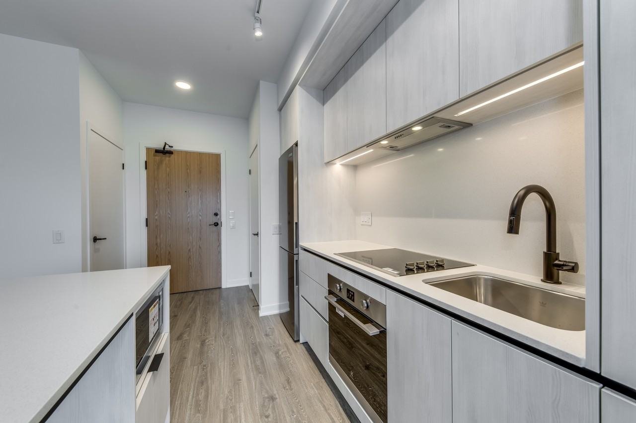 2495 - 2495 Eglinton Ave. - 1 #1 - Photo 3 of 27