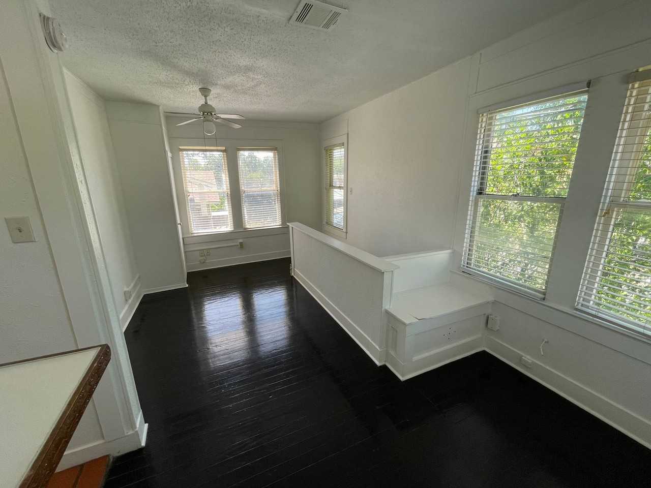 3205 Helms St. - Photo 4 of 21