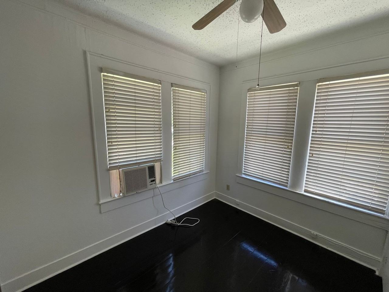 3205 Helms St. - Photo 7 of 21