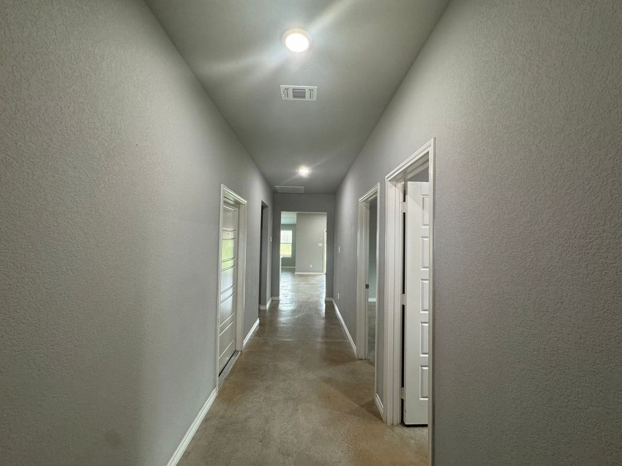 1459 Dryden Ave - Photo 4 of 39