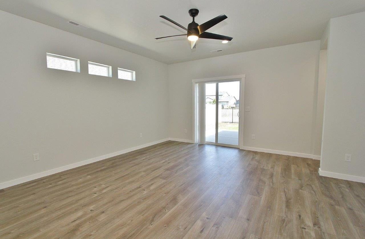 6752 W Plateau Creek Dr - Photo 4 of 25