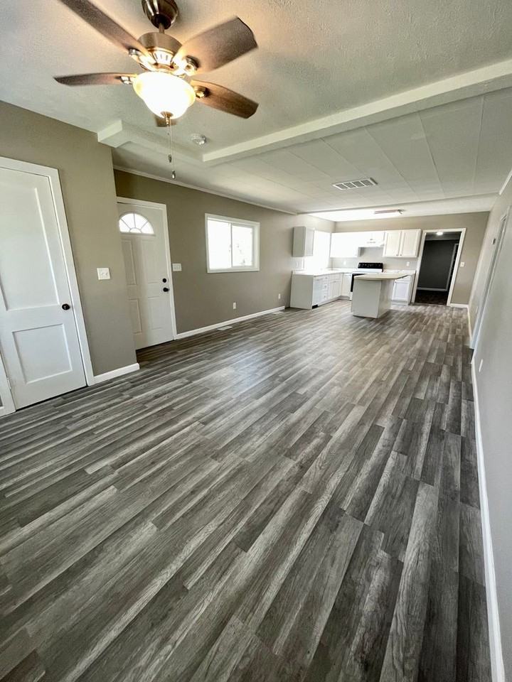 2126 N 15th St - Photo 2 of 15