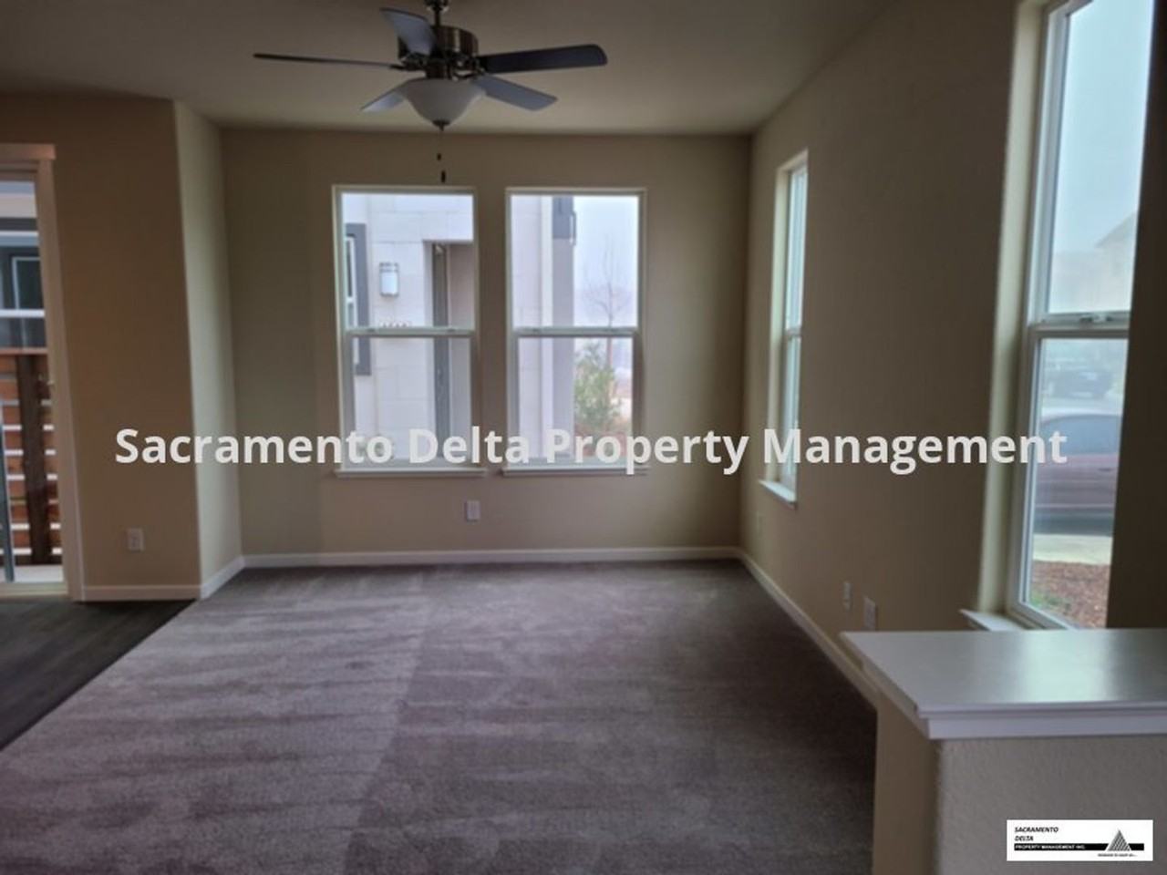 4451 Ocean Ln - Photo 7 of 19