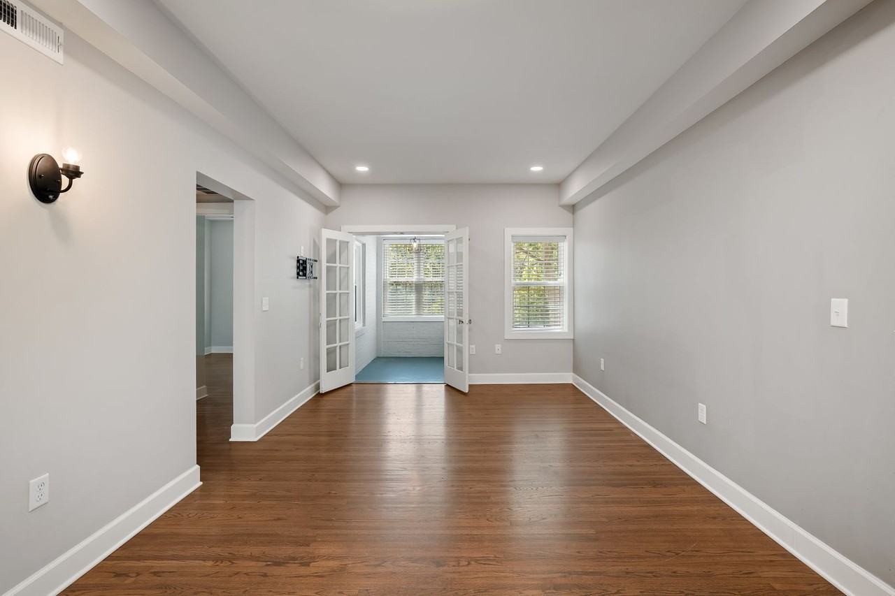 920 Ward Parkway - Photo 4 of 44