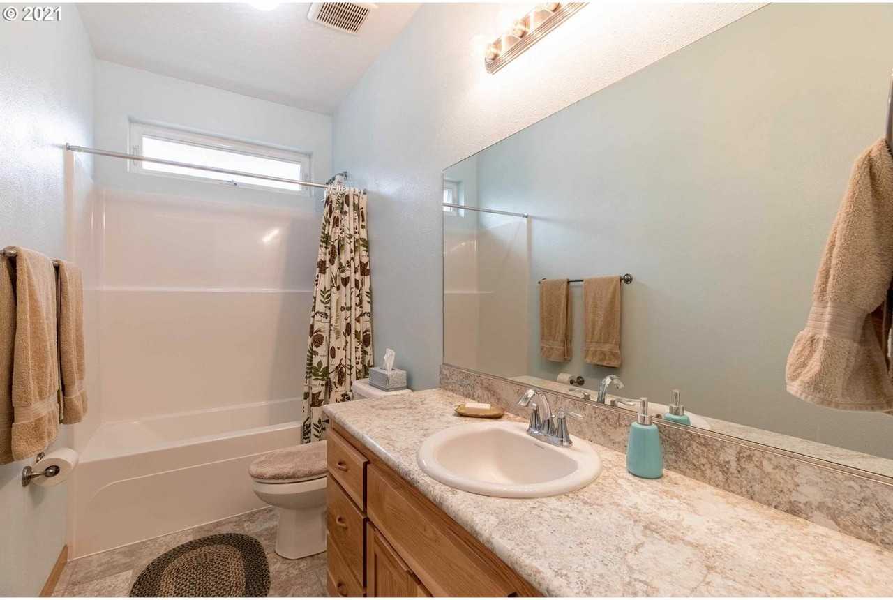 547 Avocet Ave - Photo 3 of 8