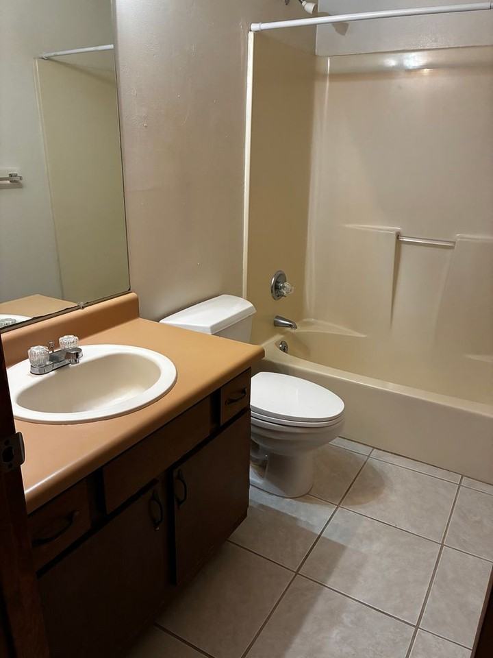 124 Alder Ave Se - Photo 6 of 13