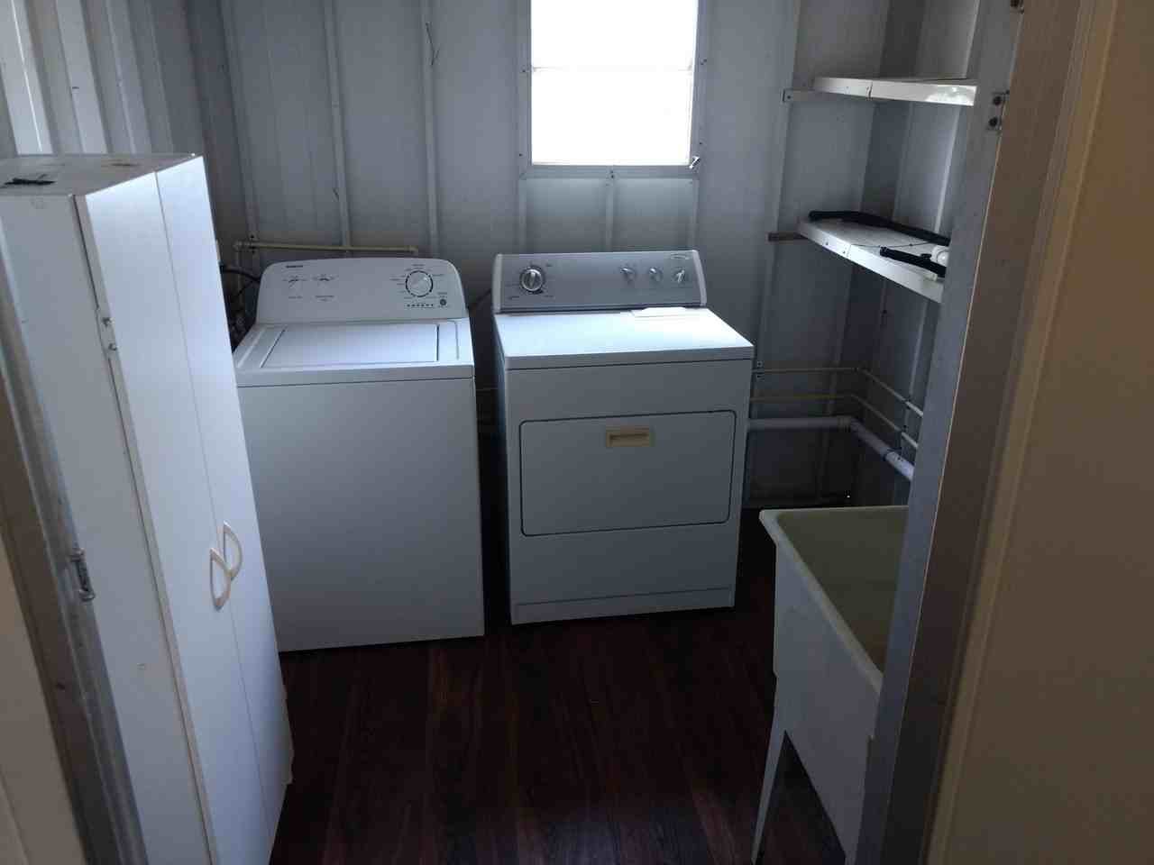 7174 Fairlane Ave - Photo 3 of 7