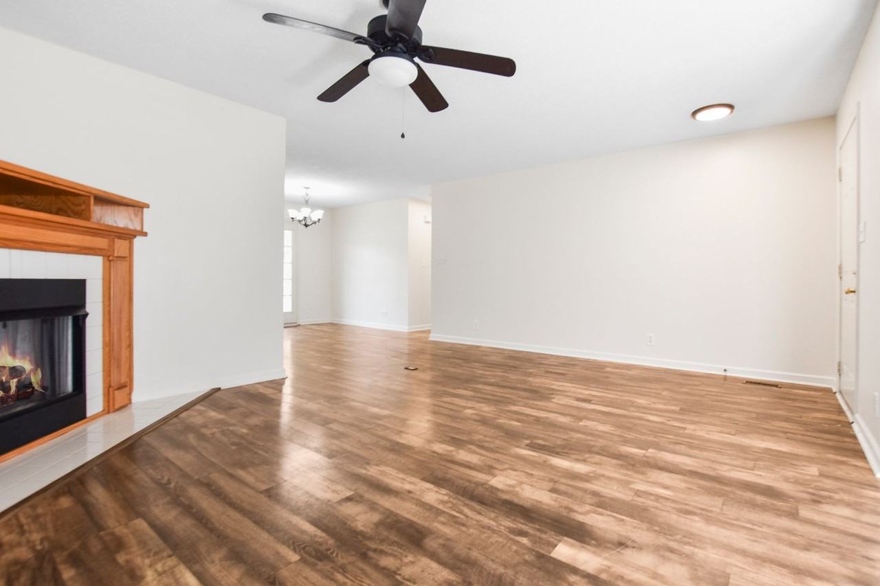 2903 Sarah Beth Ct - Photo 5 of 22