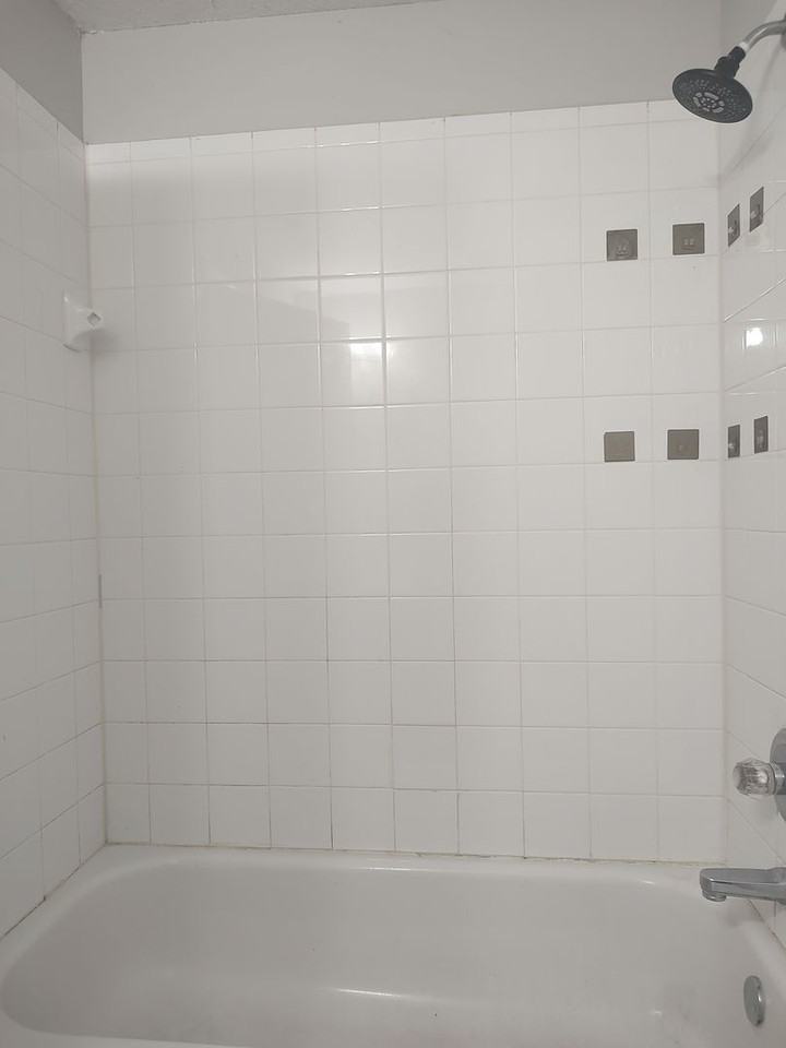 8313 N 10th St - Photo 6 of 20