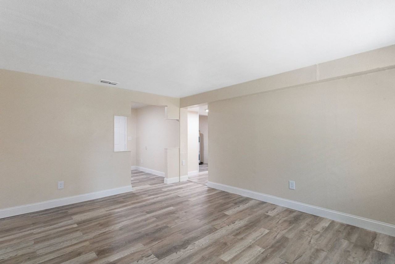 4508 N 38th St - Photo 6 of 30