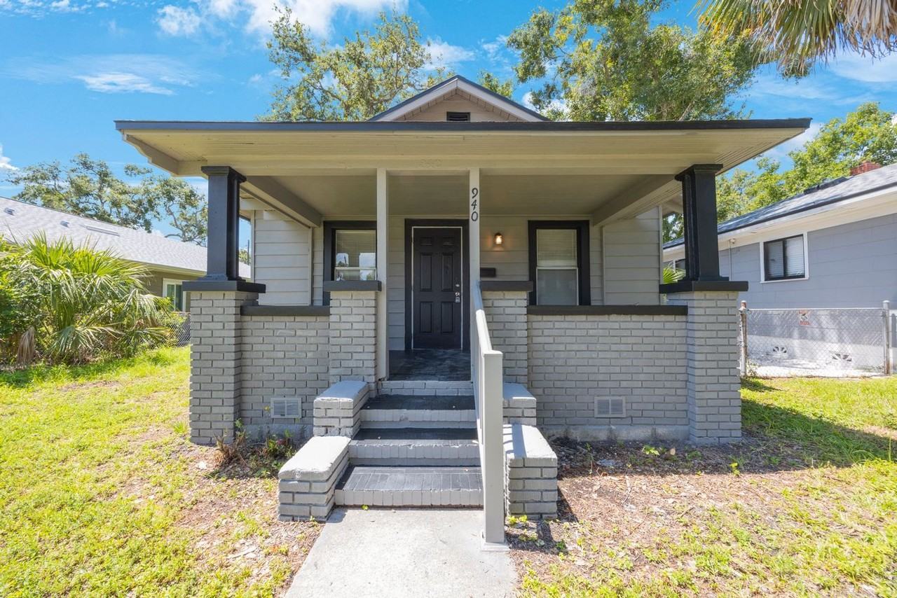 940 23rd Ave S - Photo 5 of 35