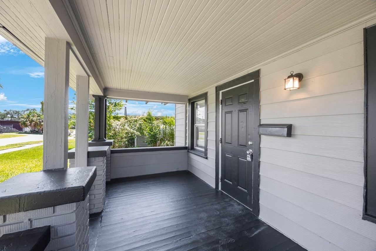 940 23rd Ave S - Photo 6 of 35