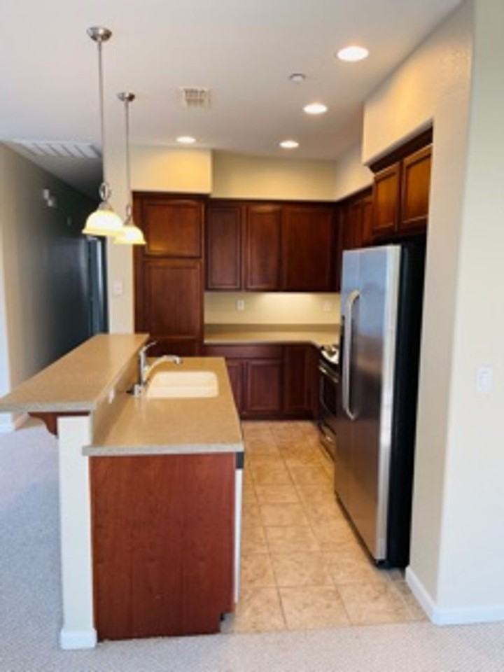 288 W Adoncia Dr - Photo 5 of 17