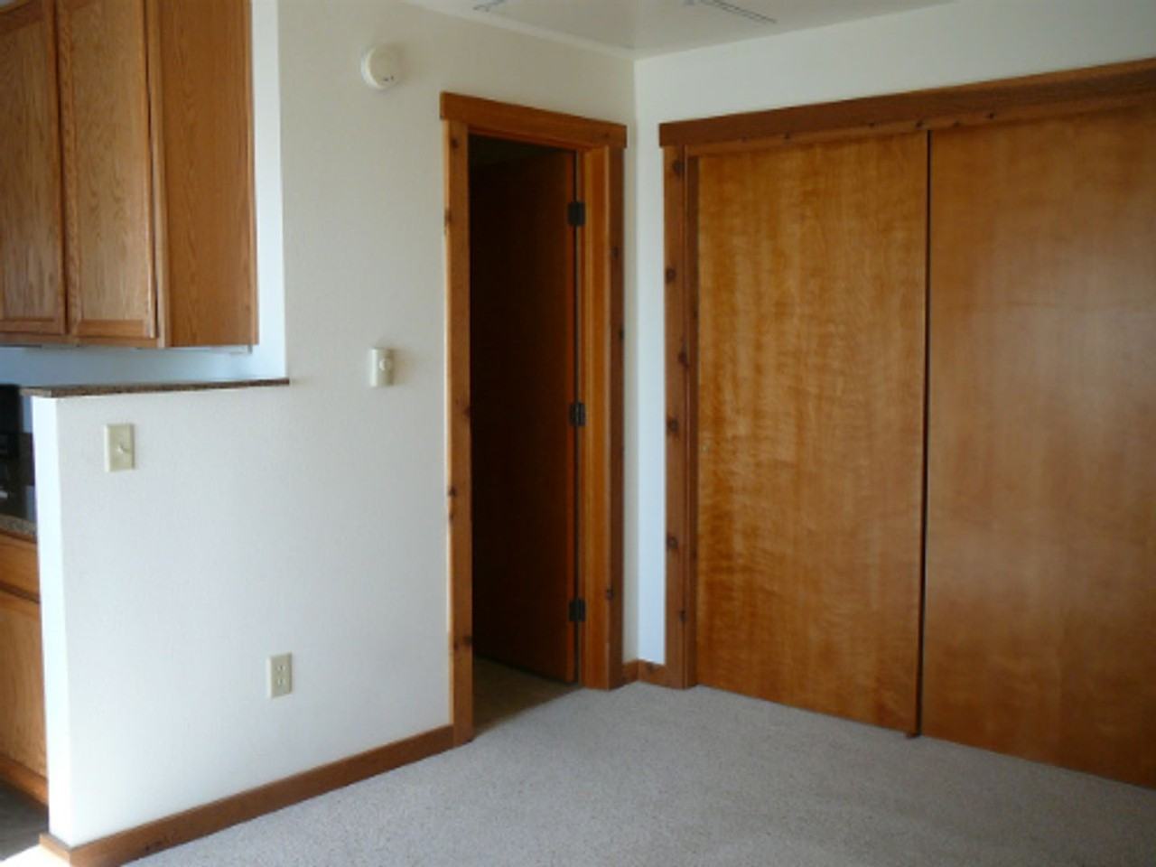 220 E Homestead Rd - Photo 6 of 7