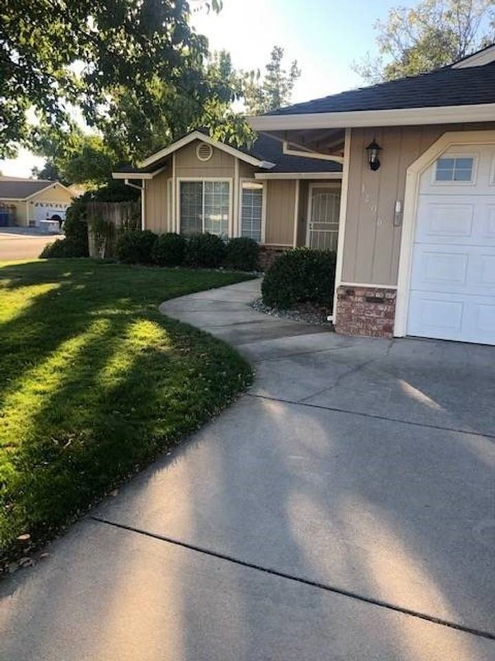 1496 Fayette Ln - Photo 2 of 25