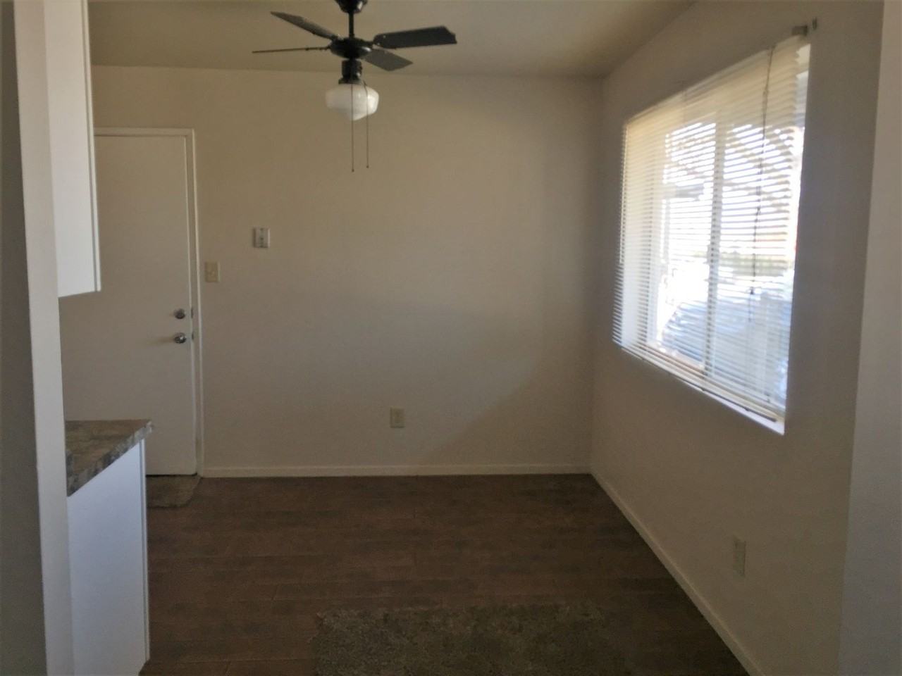 202 Spruce St - Photo 3 of 9