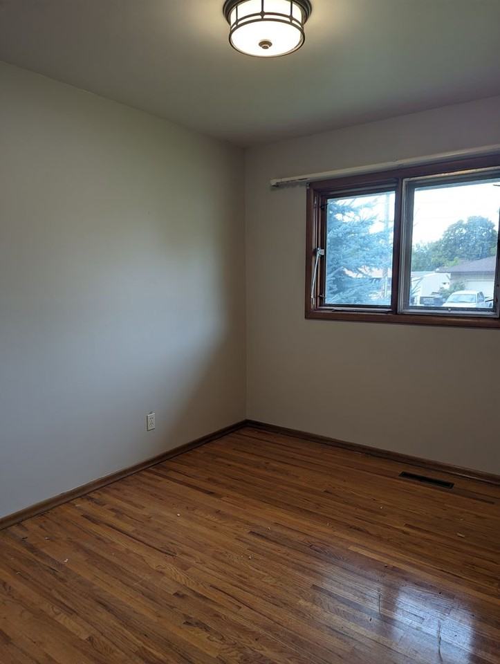 428 Linden Dr - Photo 3 of 17