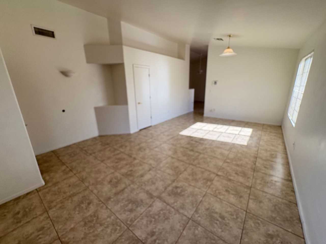 1092 S Desert Senna Loop - Photo 3 of 35