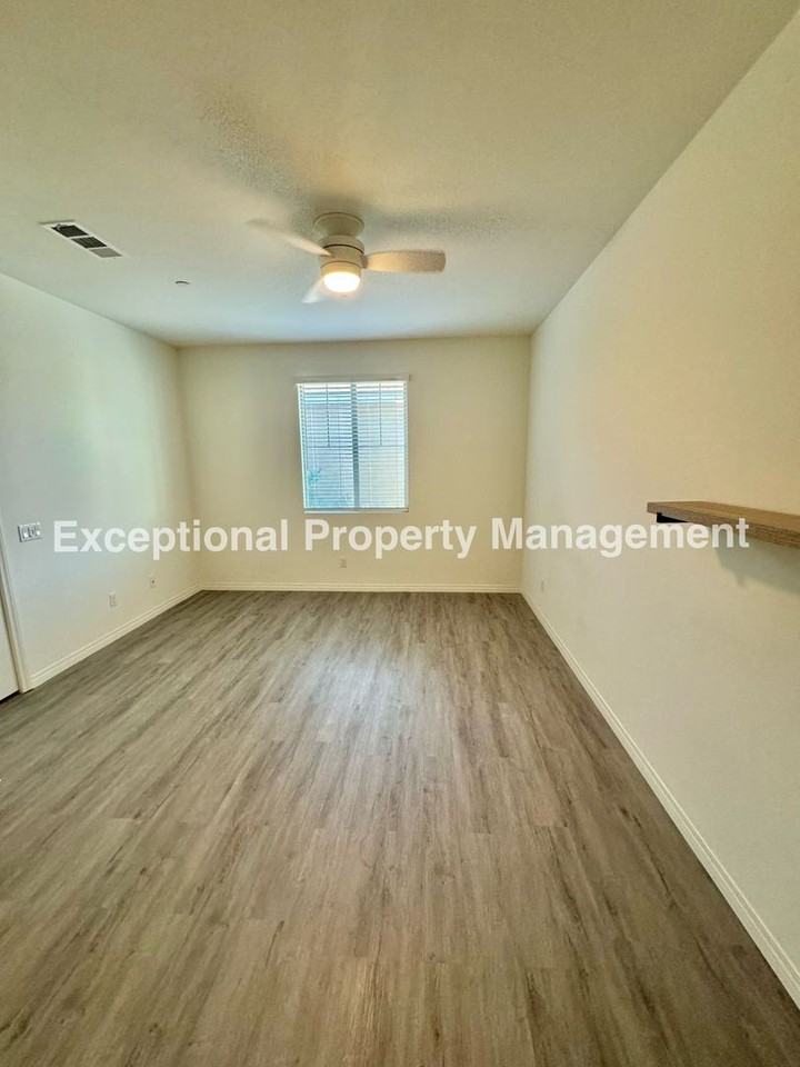 5596 Turley Way - Photo 6 of 11