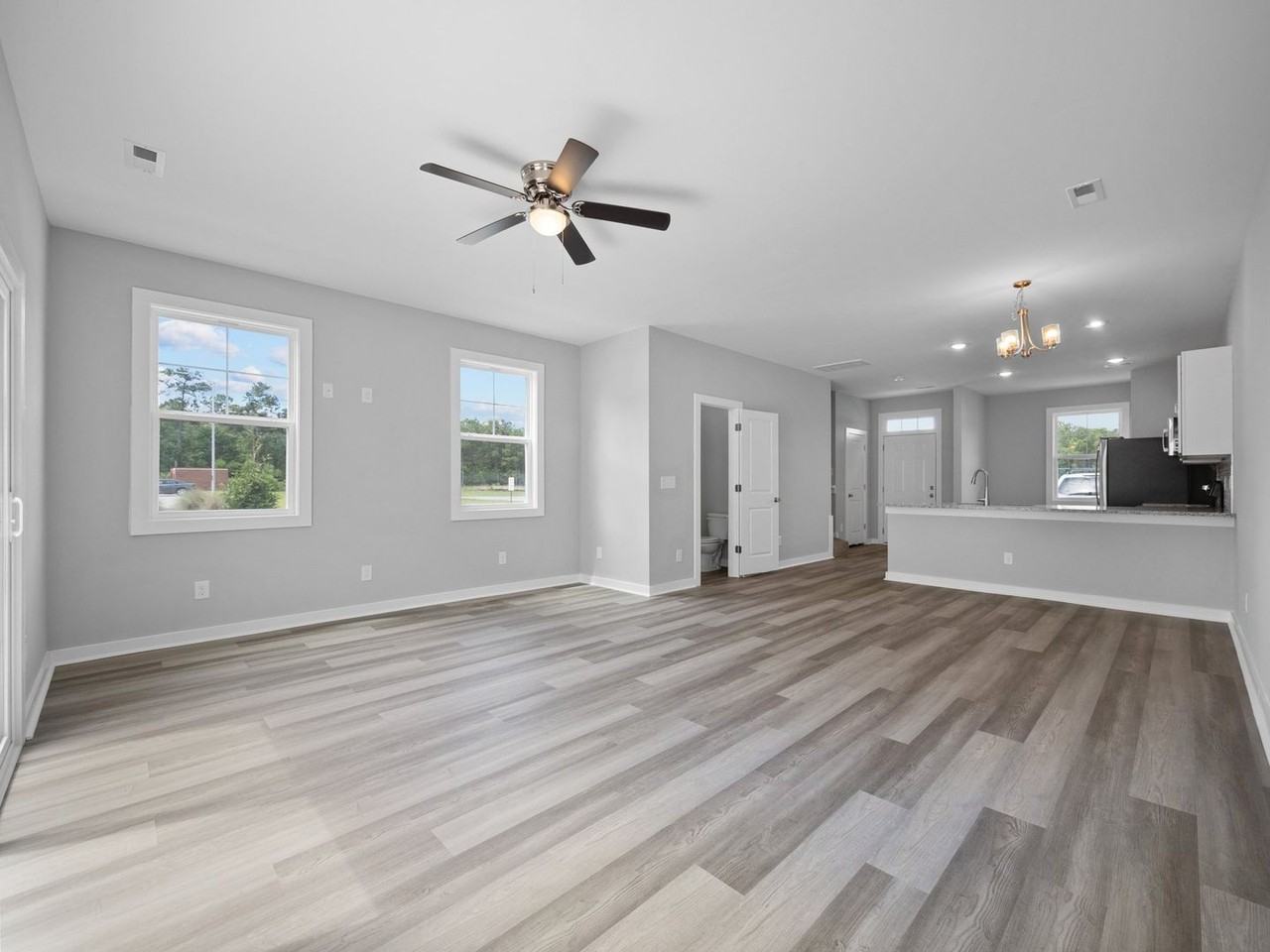 302 Starfish Ln - Photo 3 of 32