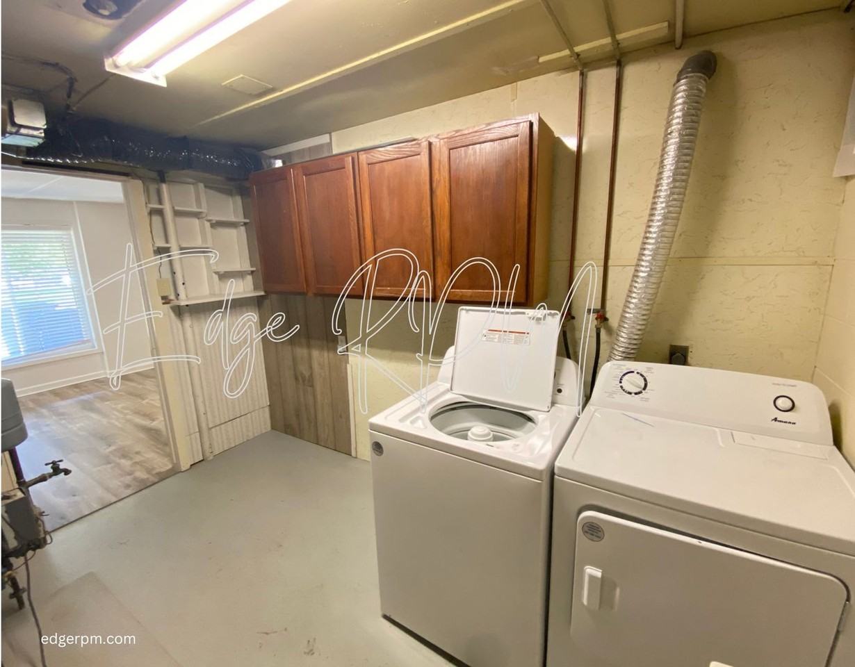 222 9th St Sw - Photo 3 of 18