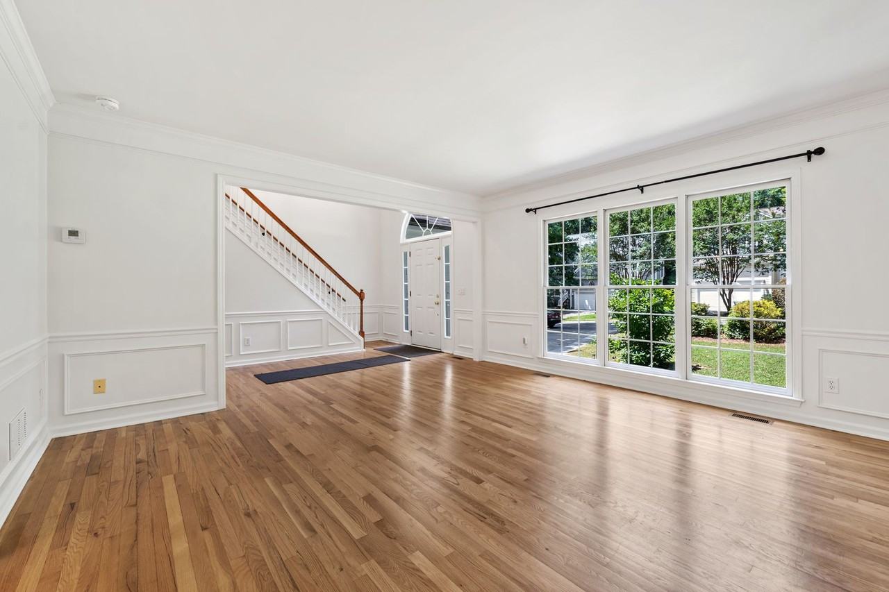 101 Woodshire Ln - Photo 2 of 20