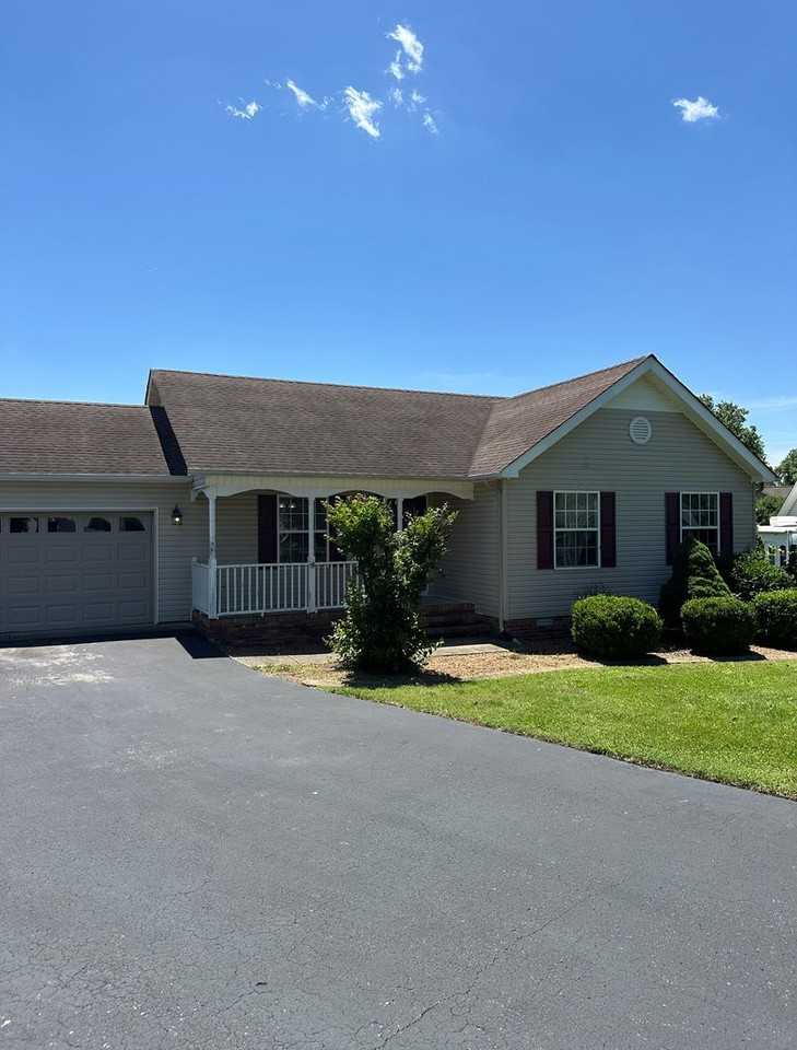 2024 Stafford Dr - Photo 3 of 27