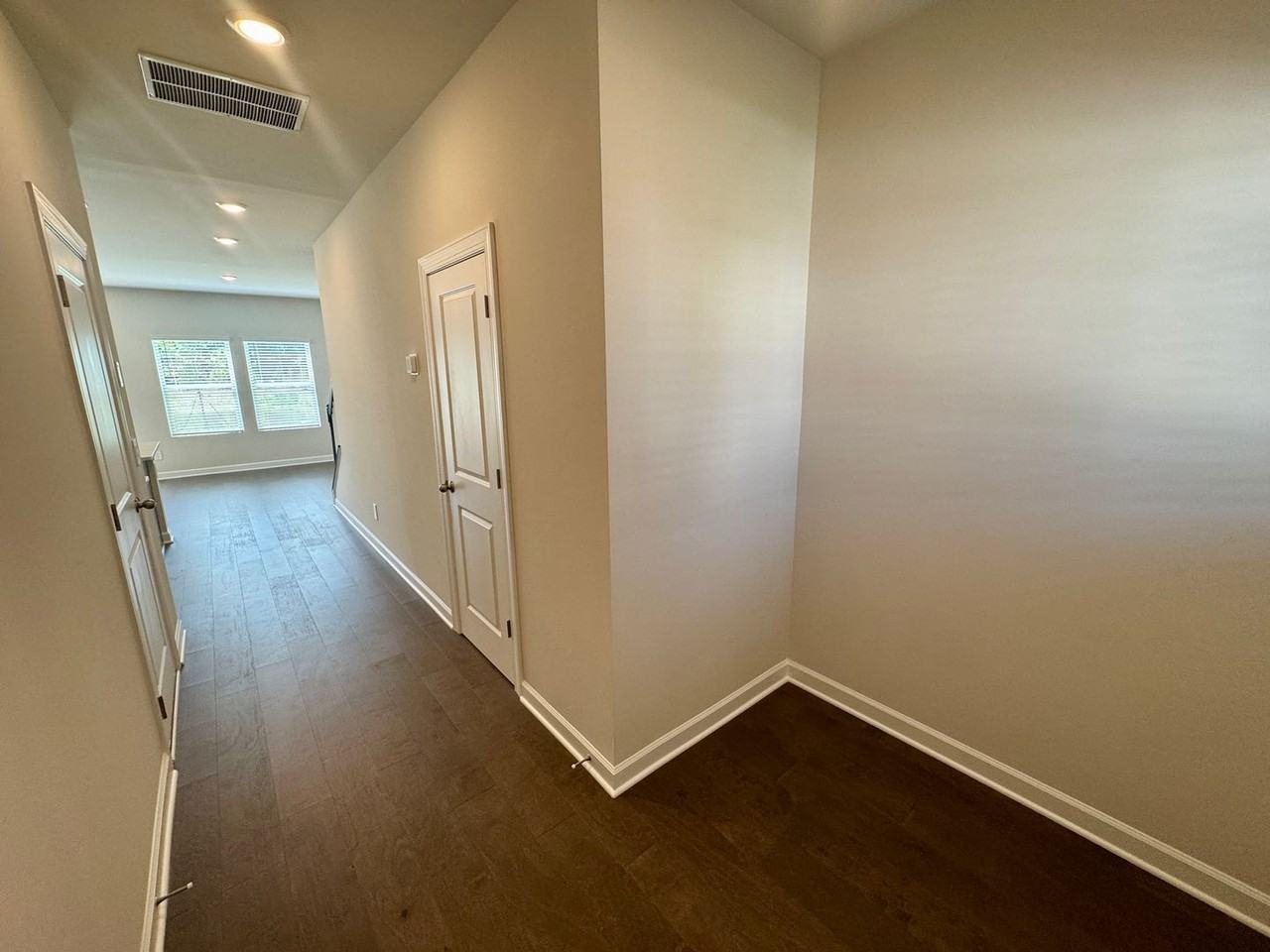 1720 Braemar Village Dr - Photo 2 of 26