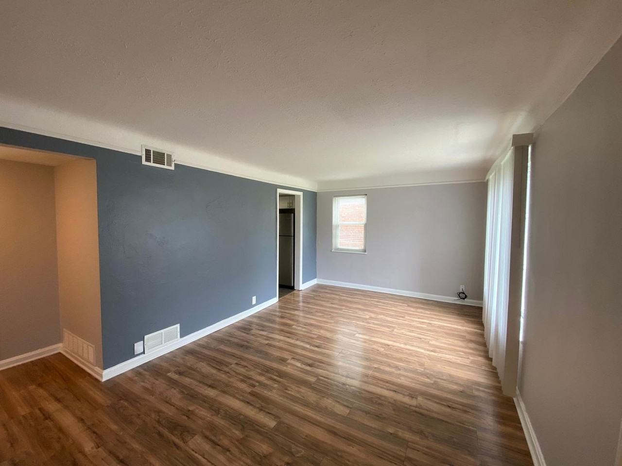 20890 Crystal Avenue - Photo 2 of 16