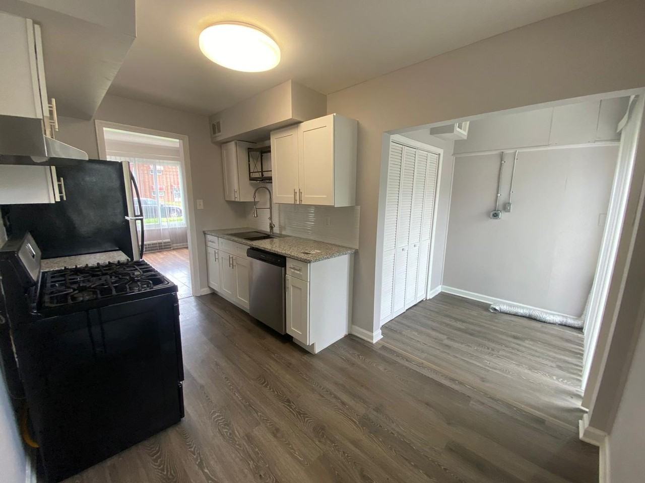 20890 Crystal Avenue - Photo 5 of 16