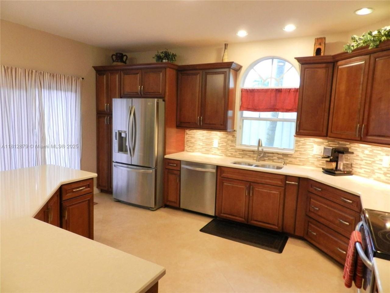 210 La Costa Ct - Photo 3 of 21