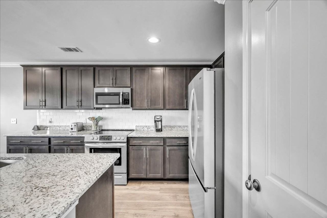 128 Whitehaven Rd - Photo 4 of 50