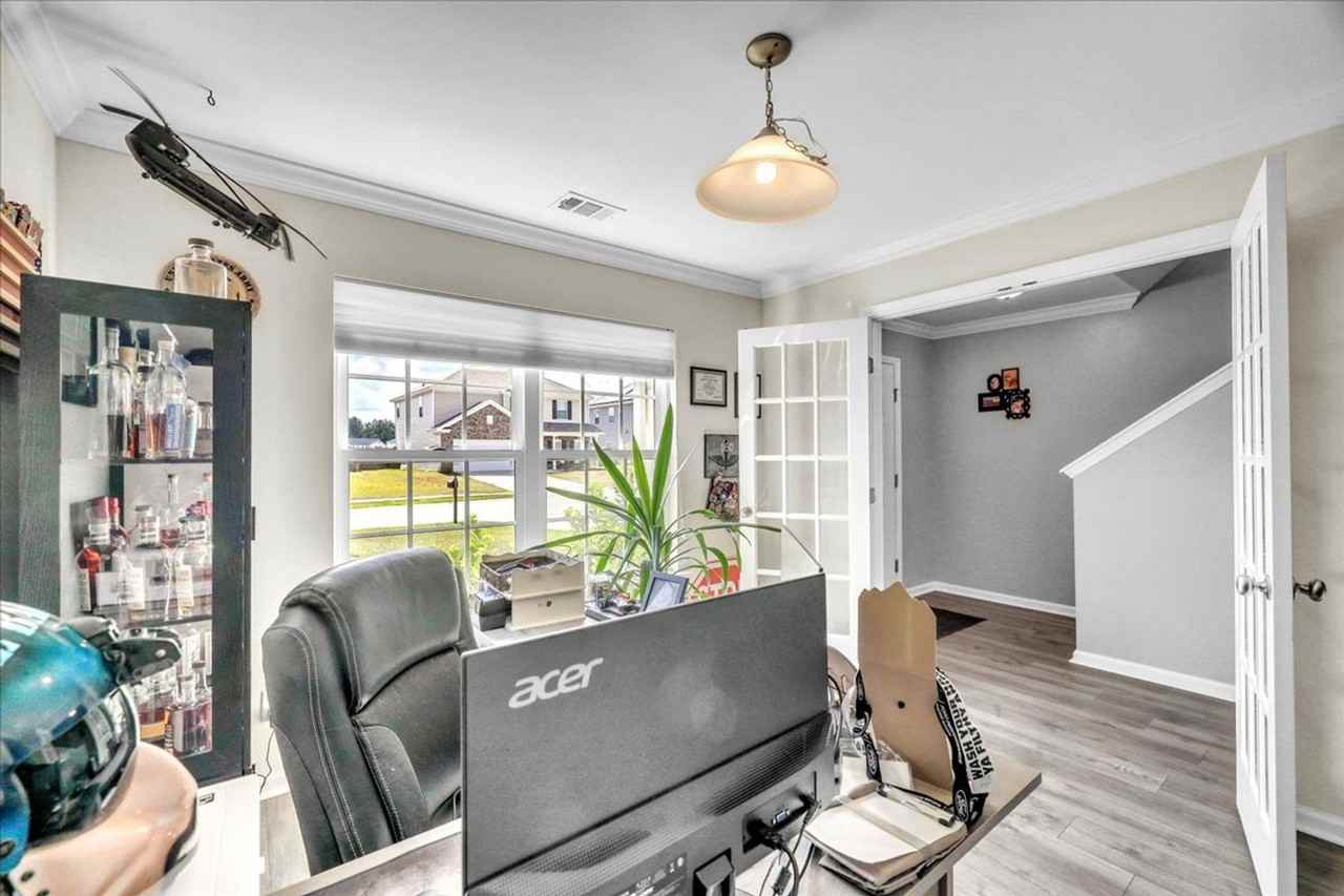 128 Whitehaven Rd - Photo 7 of 50