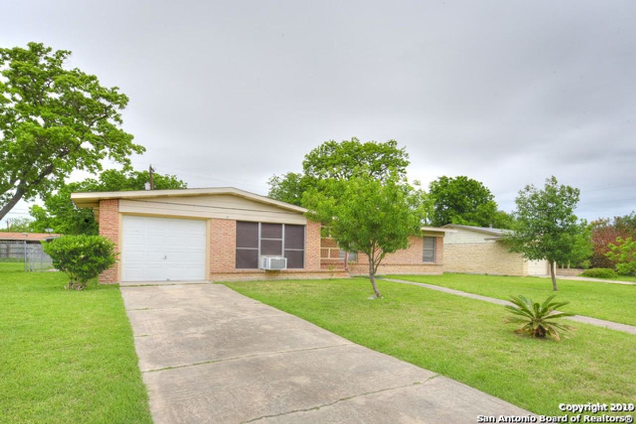 4523 Tropical Dr - Photo 2 of 23