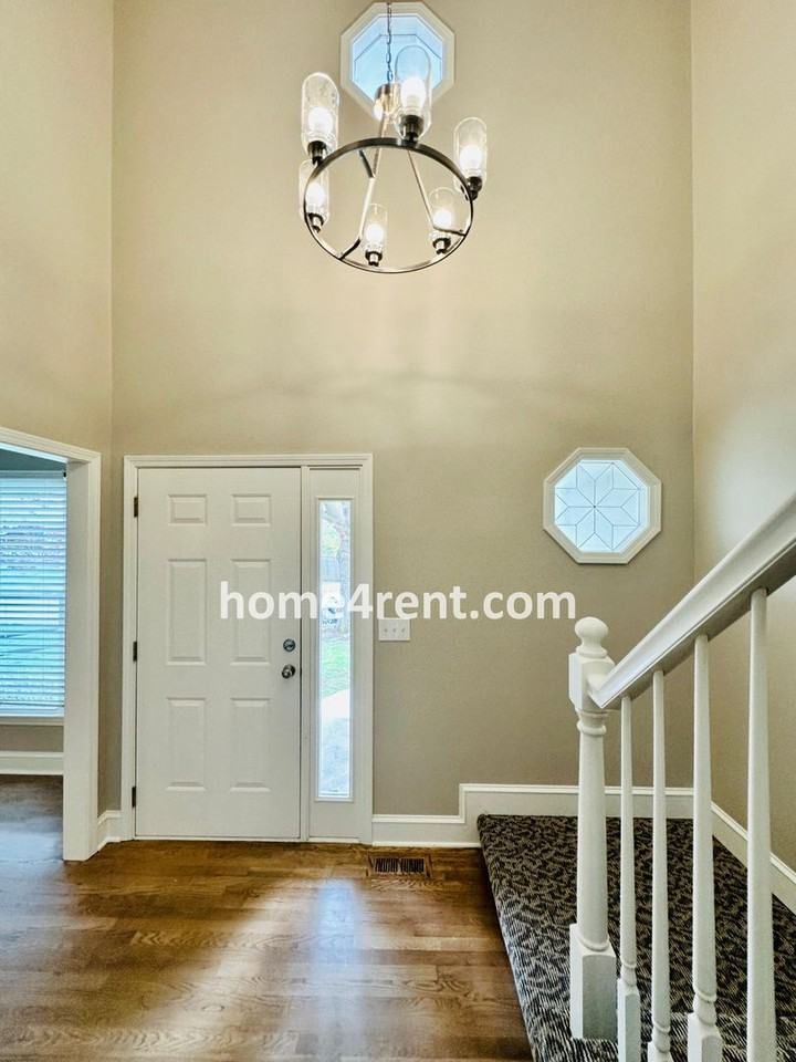 902 Sherman Pkwy - Photo 4 of 50