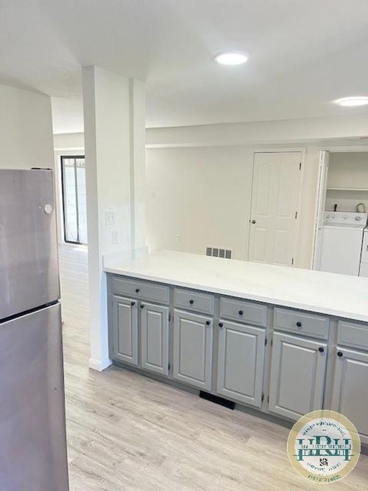 106 Solano St - Photo 5 of 26