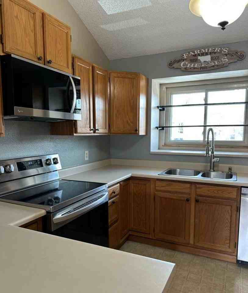 514 Grand Estates Dr #2 - Photo 2 of 13