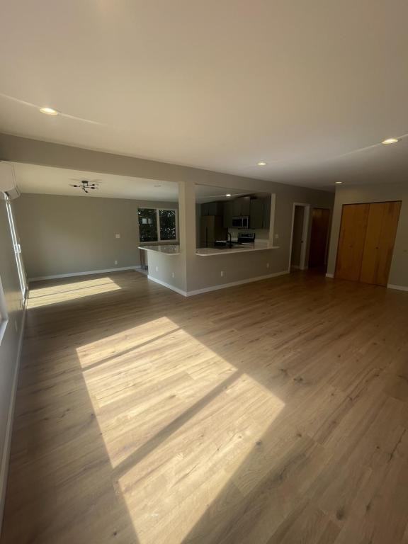 2567 Marion St - Photo 2 of 27