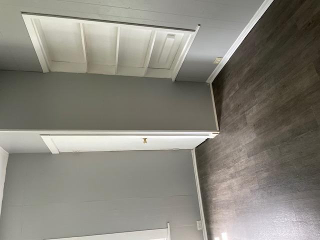 211 W 7th St - Photo 2 of 13