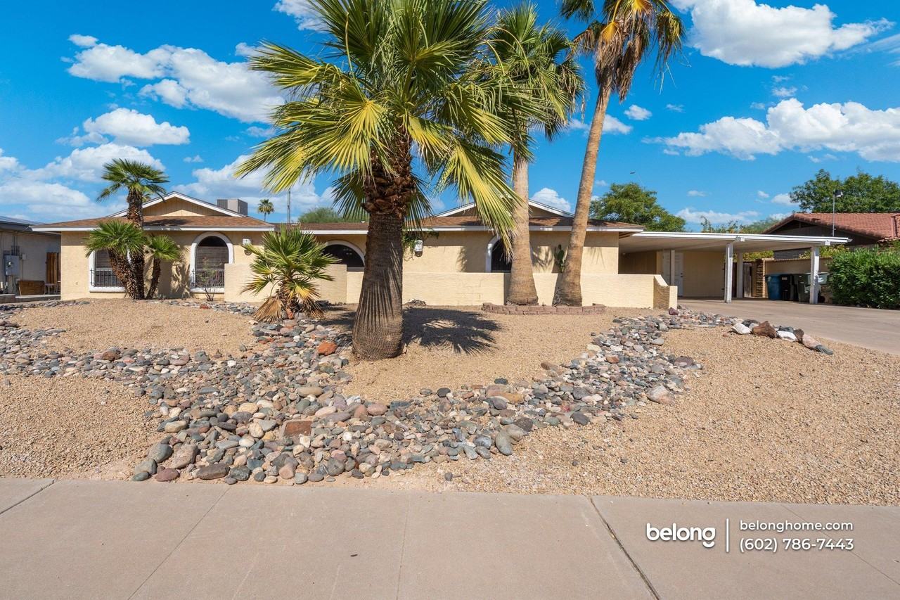 533 E Deepdale Rd - Photo 2 of 45