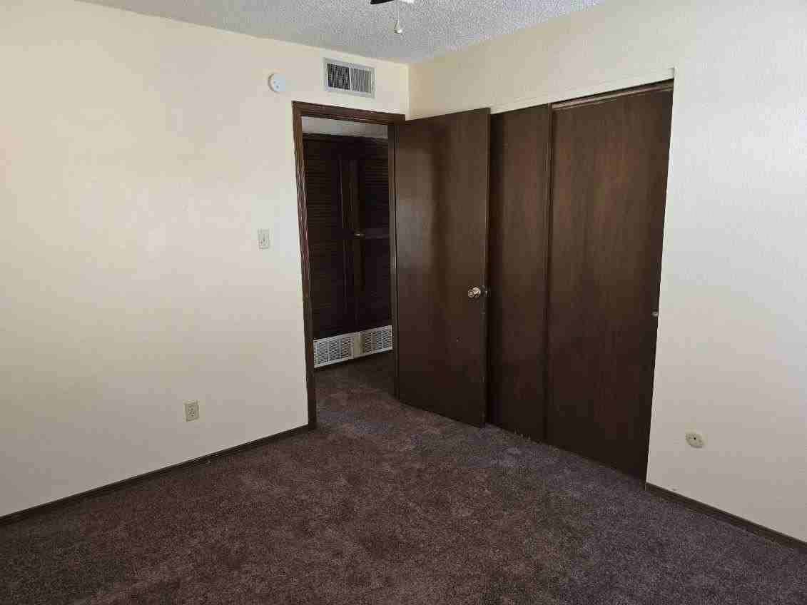 3540 Breckenridge Dr - Photo 3 of 19